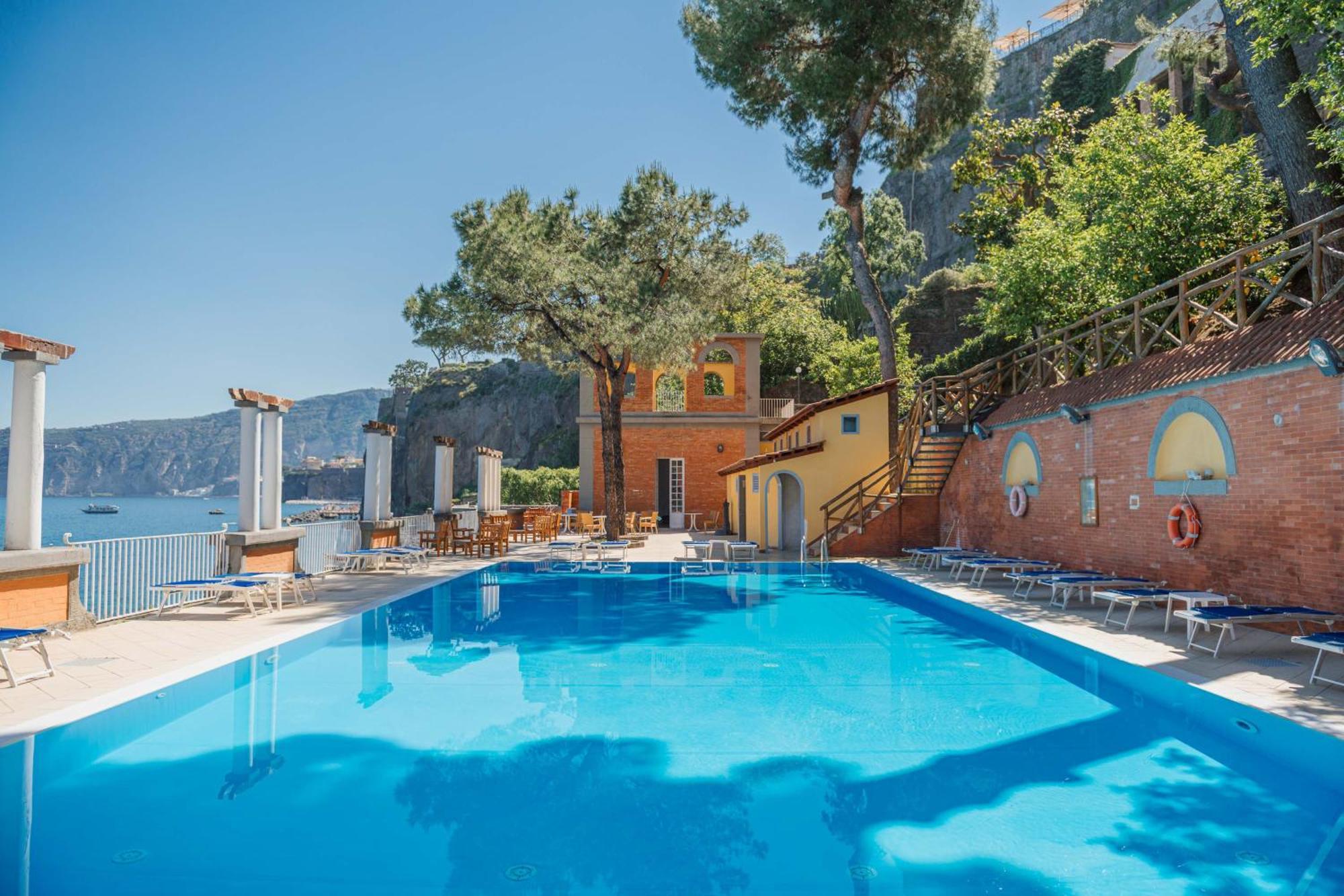 Grand Hotel Europa Palace Sorrento Bagian luar foto
